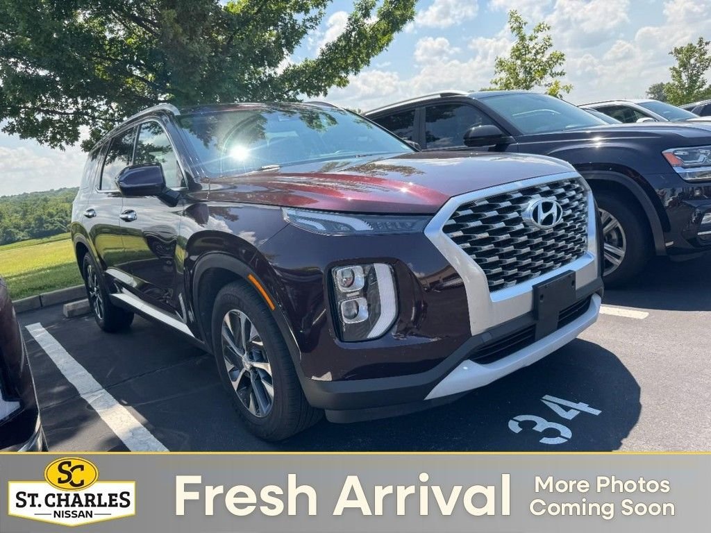 Used 2020 Red Hyundai SEL image 1