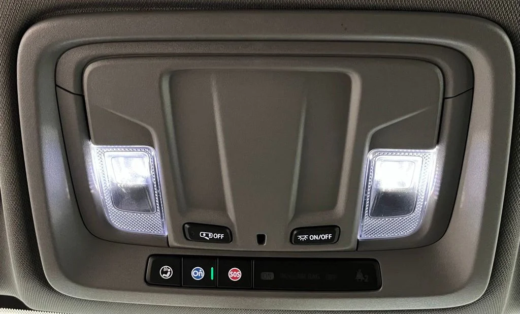 Used 2021 Black GMC Elevation image 41