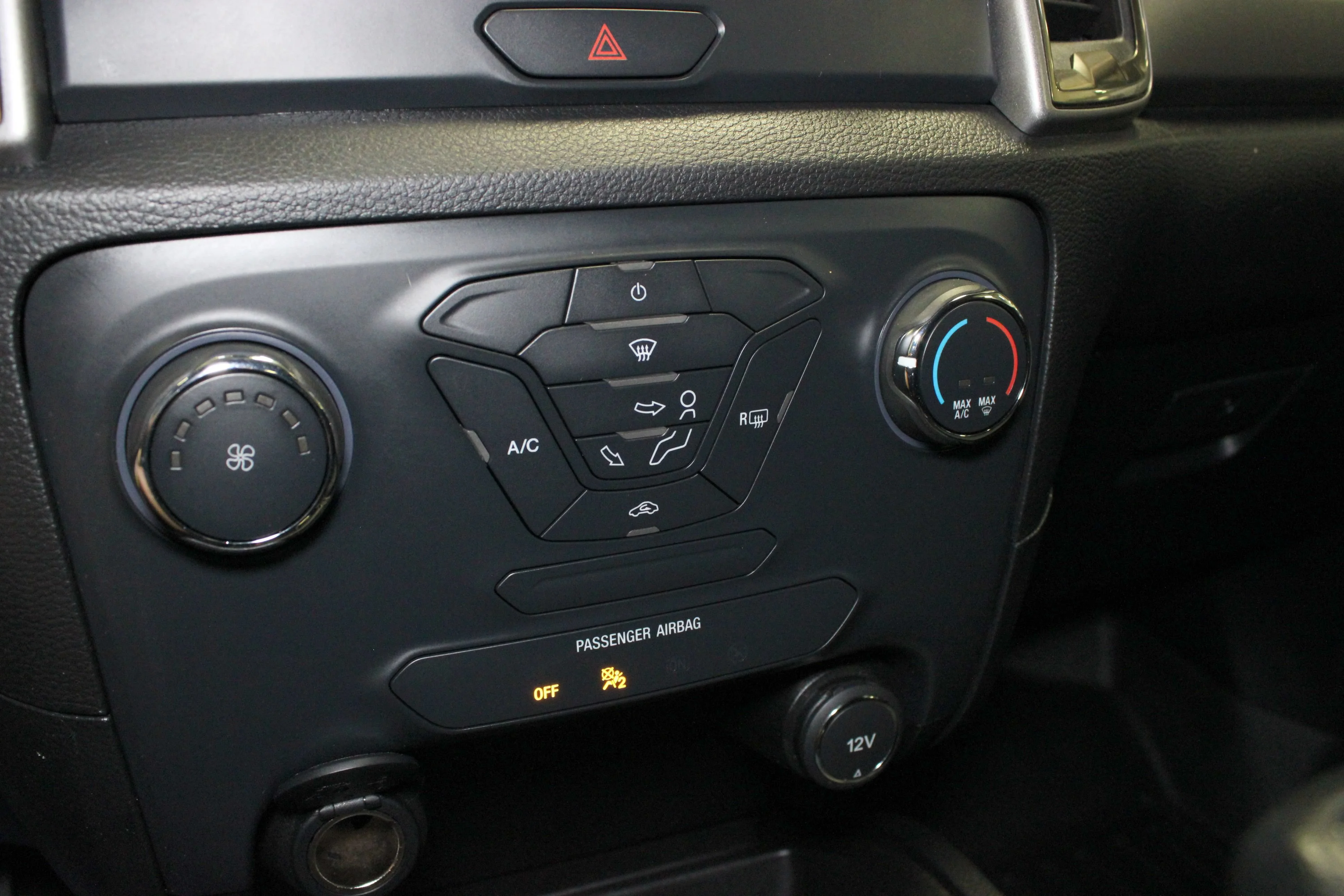 Used 2019 Magnetic Ford XLT image 24