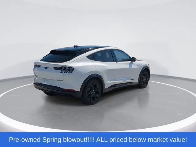 Used 2023 White Ford Premium image 8