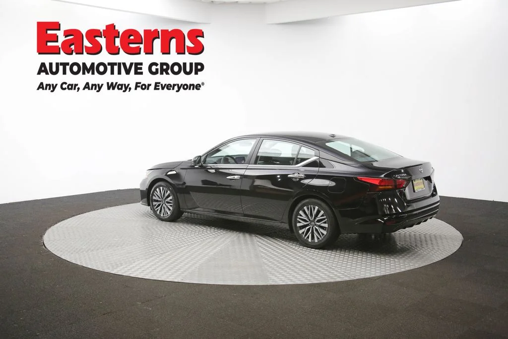 Used 2024 Black Nissan 2.5 SV image 60