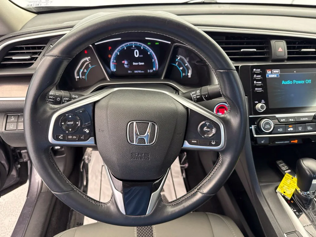 2019 Honda Civic EX 4dr Car Slide 23