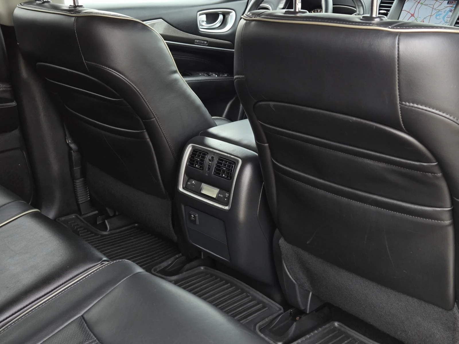 Used 2016 Liquid Platinum INFINITI  image 36