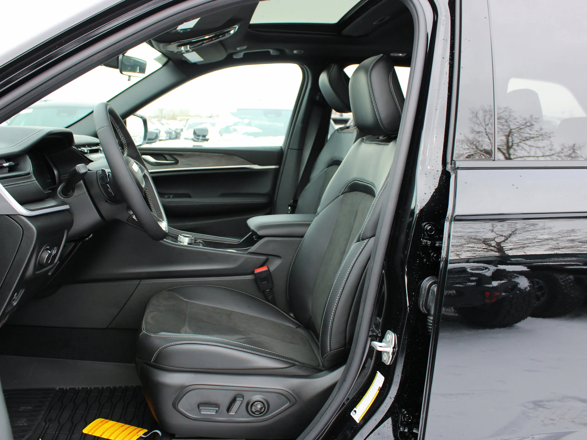 New 2026 Black Jeep Altitude* image 9