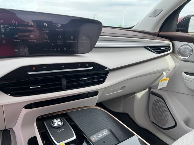 New 2026 Cherry Red Tintcoat Buick Avenir image 32