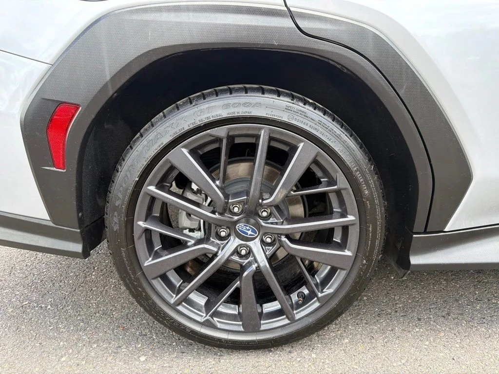 Used 2024 Ice Silver Metallic Subaru Premium image 9