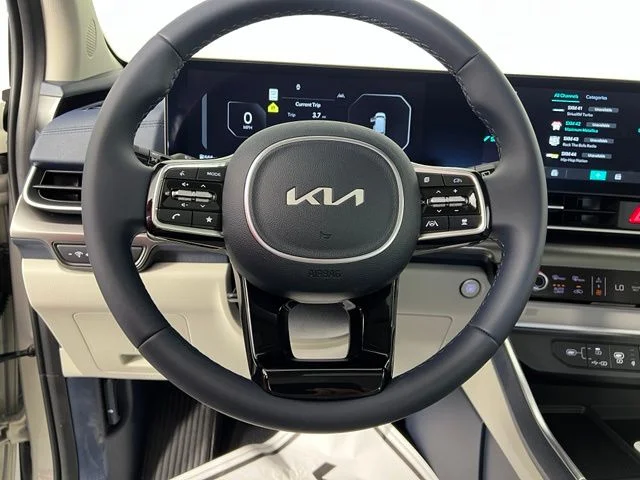 New 2026 White Kia SX image 21