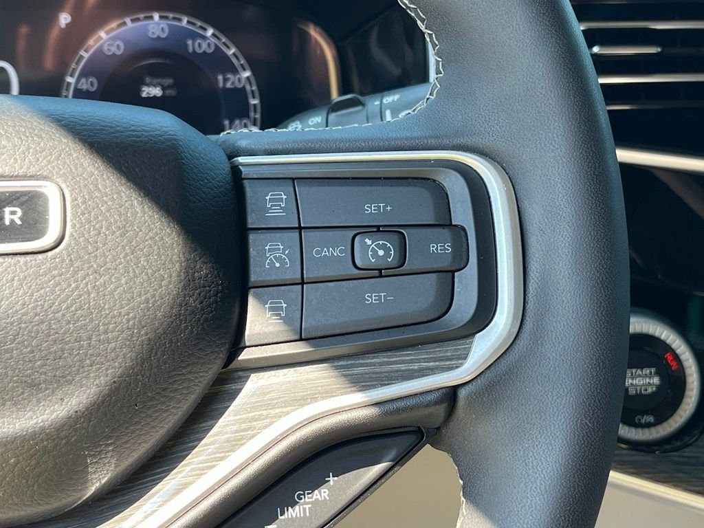 Used 2022 Silver Jeep Series III image 35