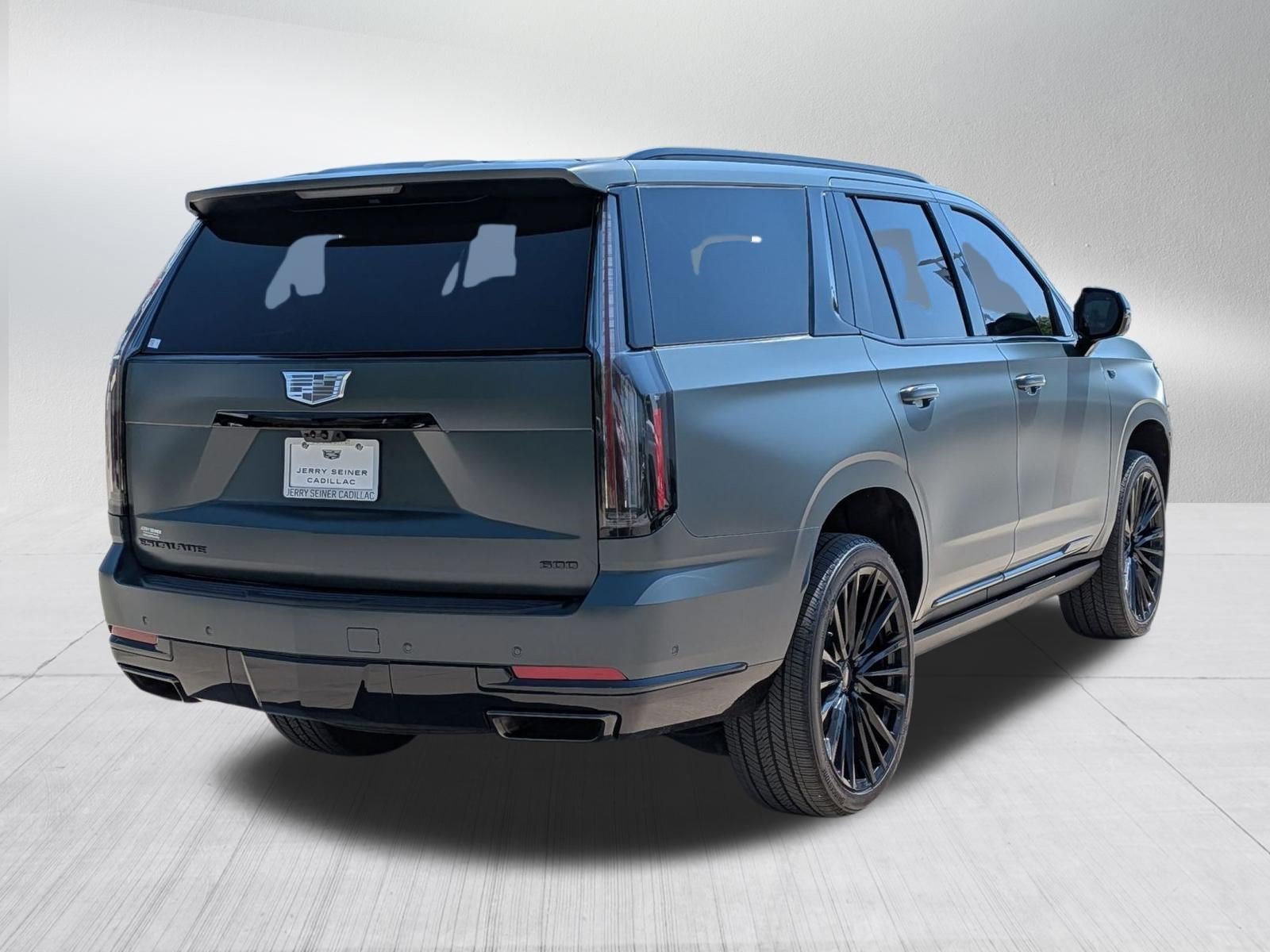 Used 2025 Aegean Stone Cadillac Sport image 5