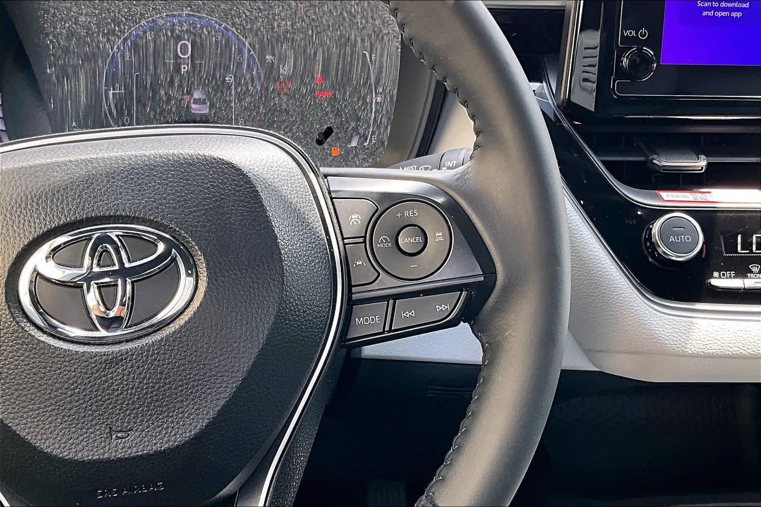 Used 2026 Ruby Flare Pearl Toyota SE image 25