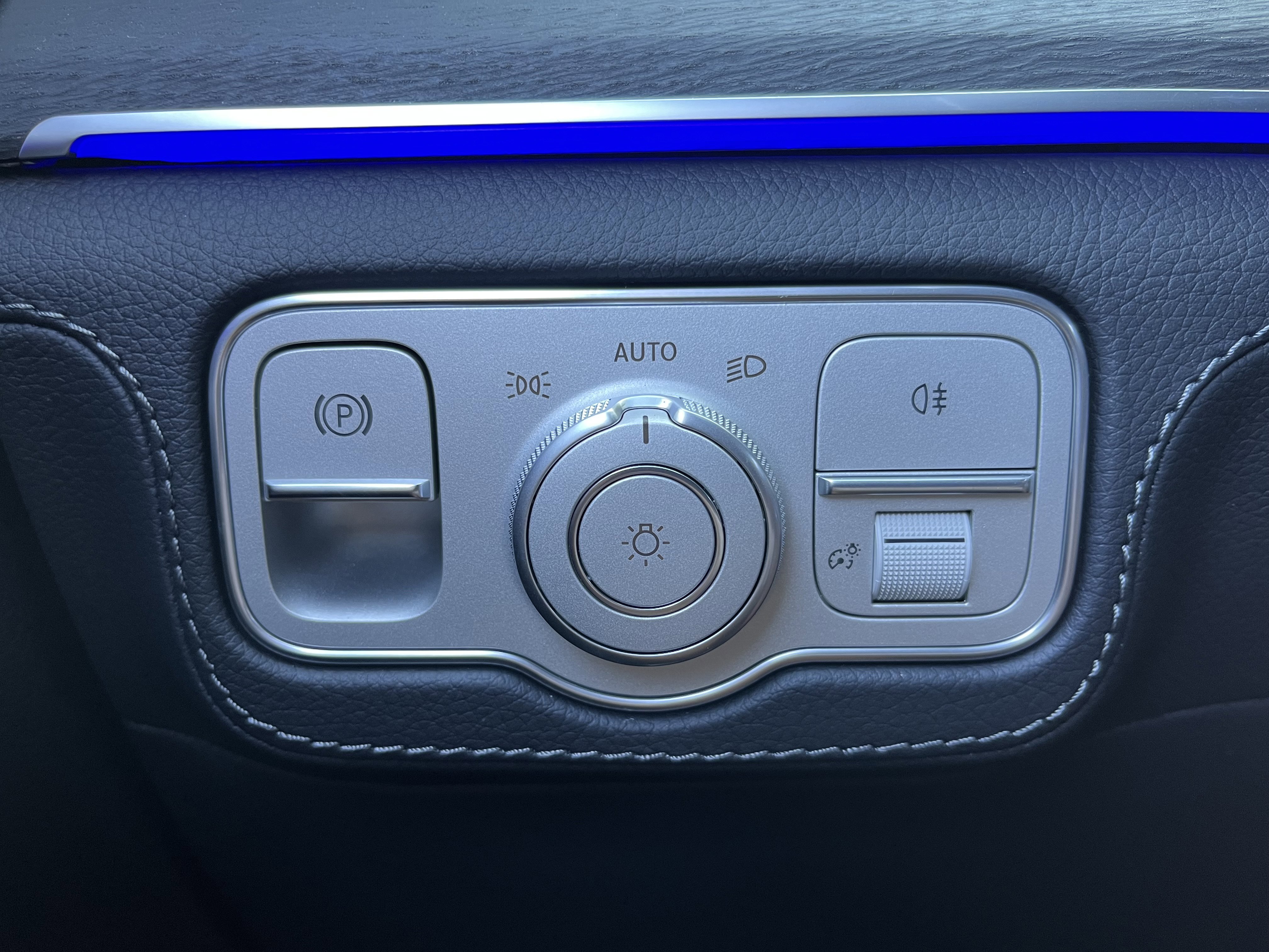 New 2026 SELENITE GREY Mercedes-Benz GLS 450 image 22