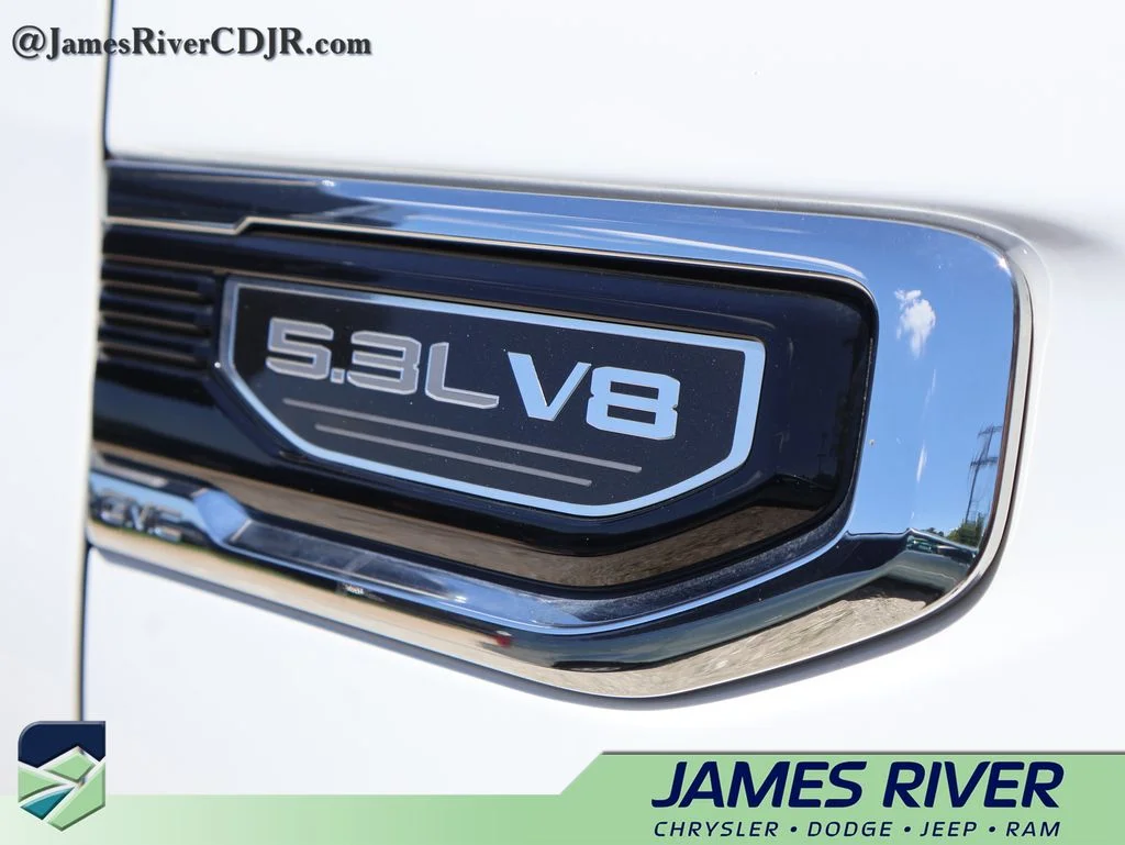Used 2019 White GMC SLT image 12