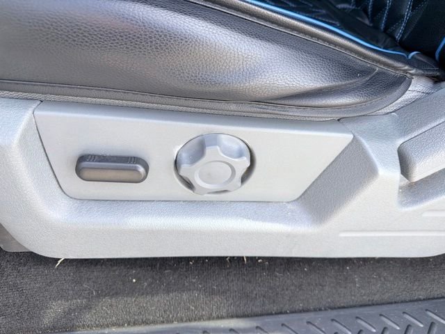 Used 2013 Blue Ford XLT image 13