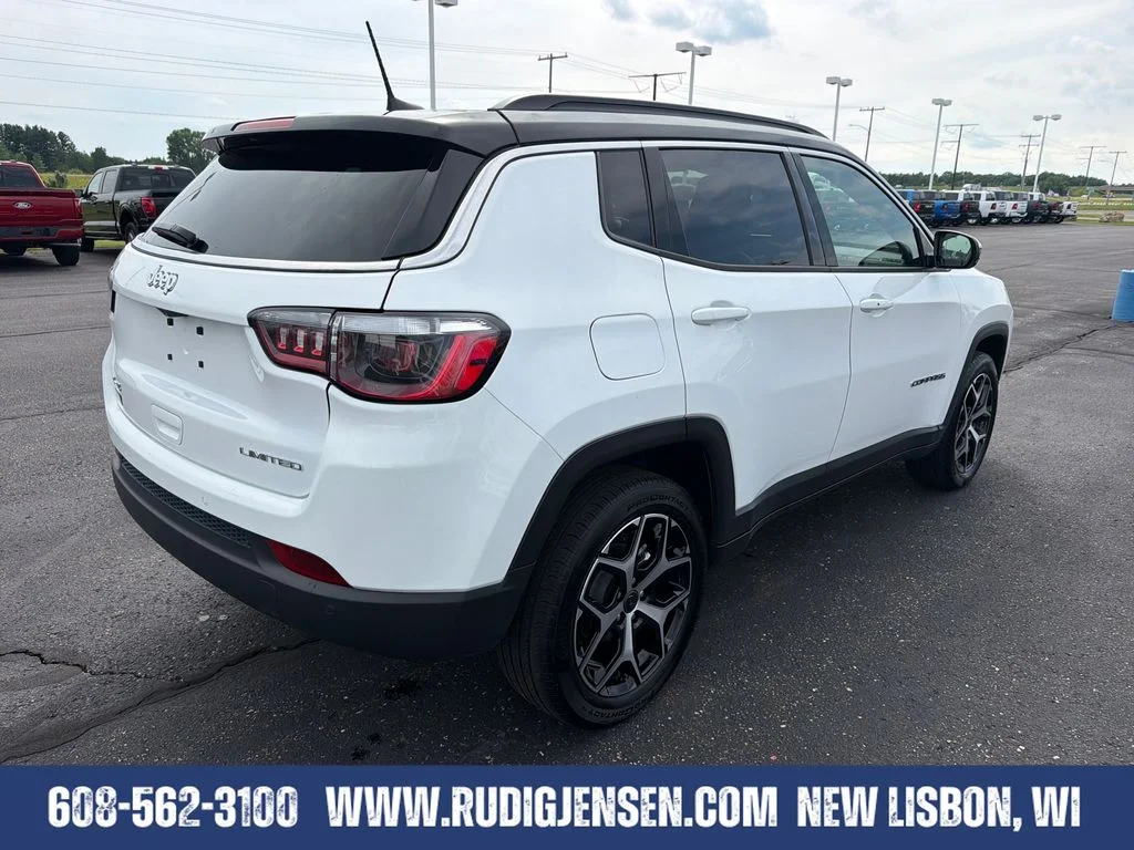 Used 2025 White Jeep Limited image 5