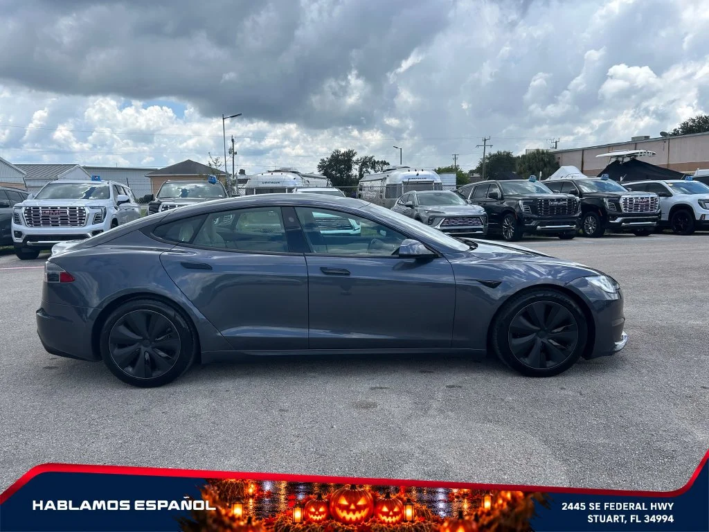 Used 2022  Tesla AWD image 8
