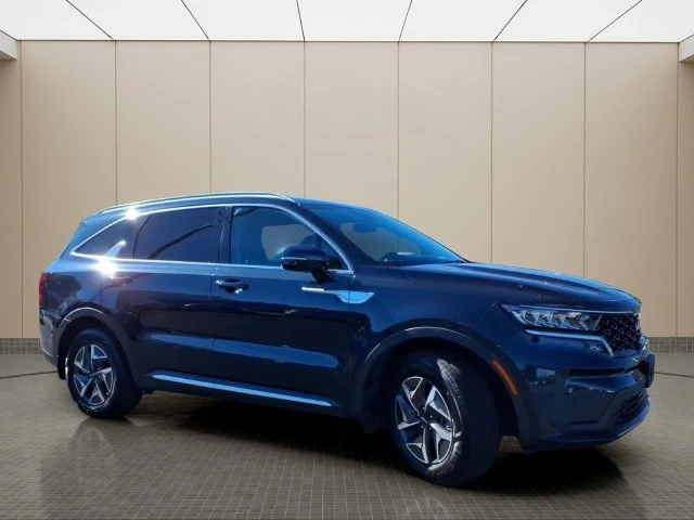 Used 2022 Blue Kia S image 4