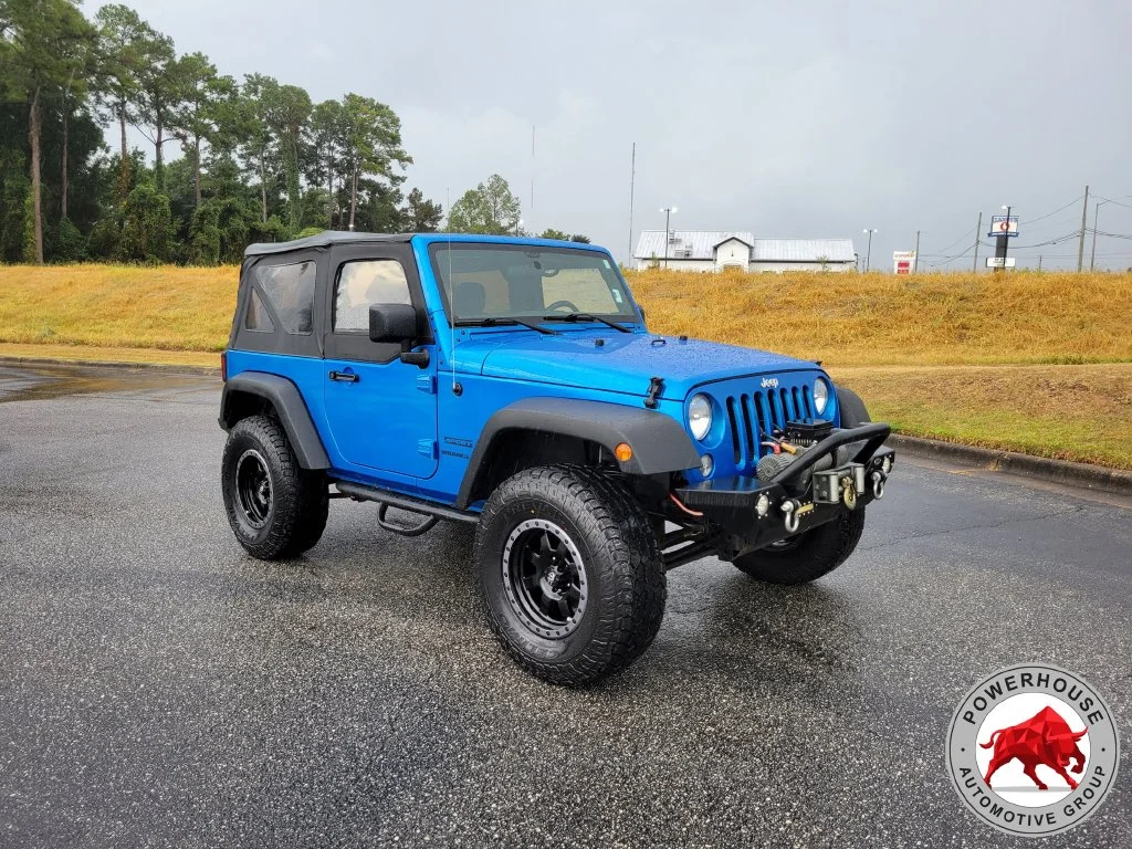 Used 2015 Blue Jeep Sport image 9
