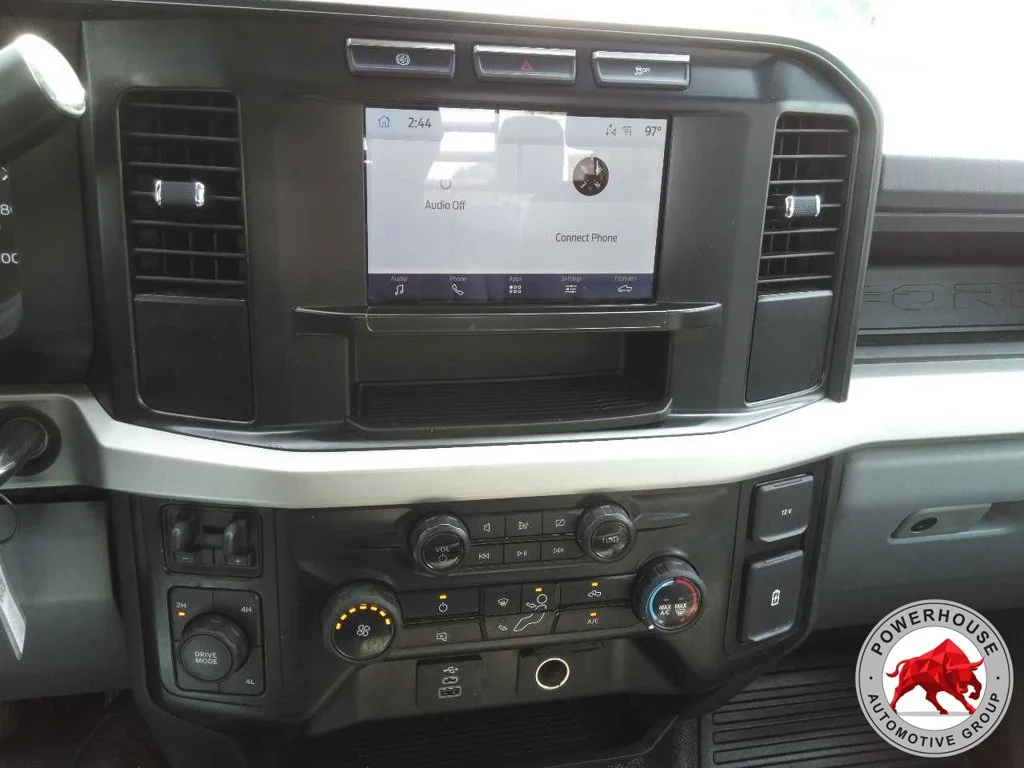 Used 2024 White Ford XL image 10