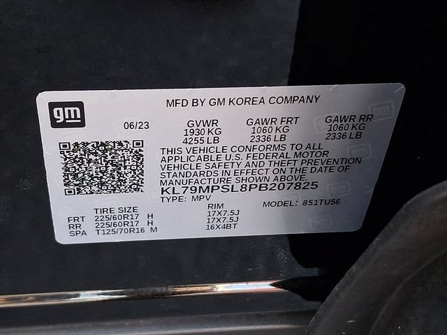 Used 2023 MOSAIC BLACK METALLIC Chevrolet LT image 28
