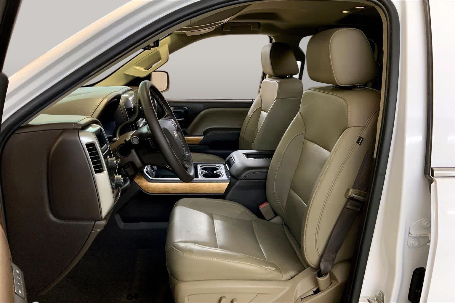 Used 2018 Summit White Chevrolet LTZ image 7