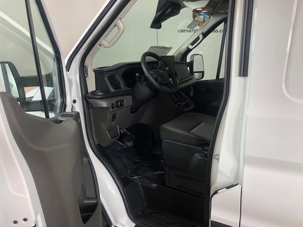 New 2026 White Ford Base image 10