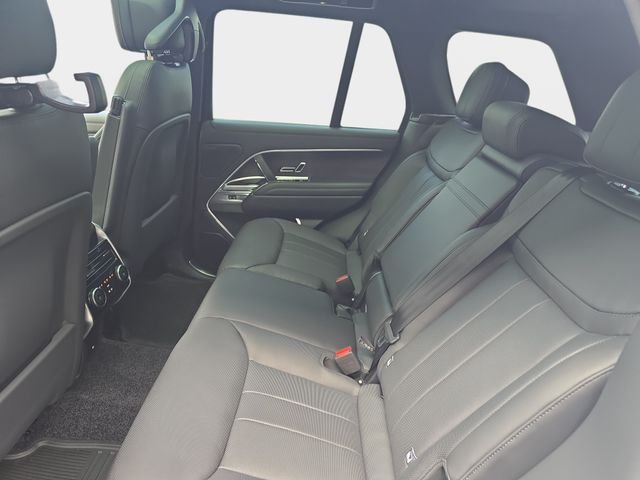 New 2026 Fuji White Land Rover SE image 11