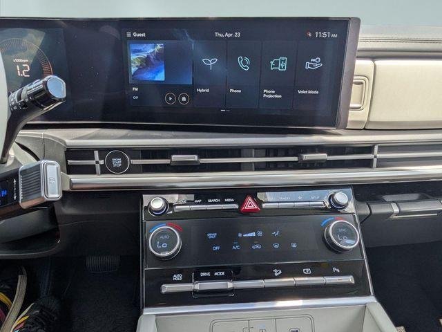 New 2026 White Hyundai SE image 18