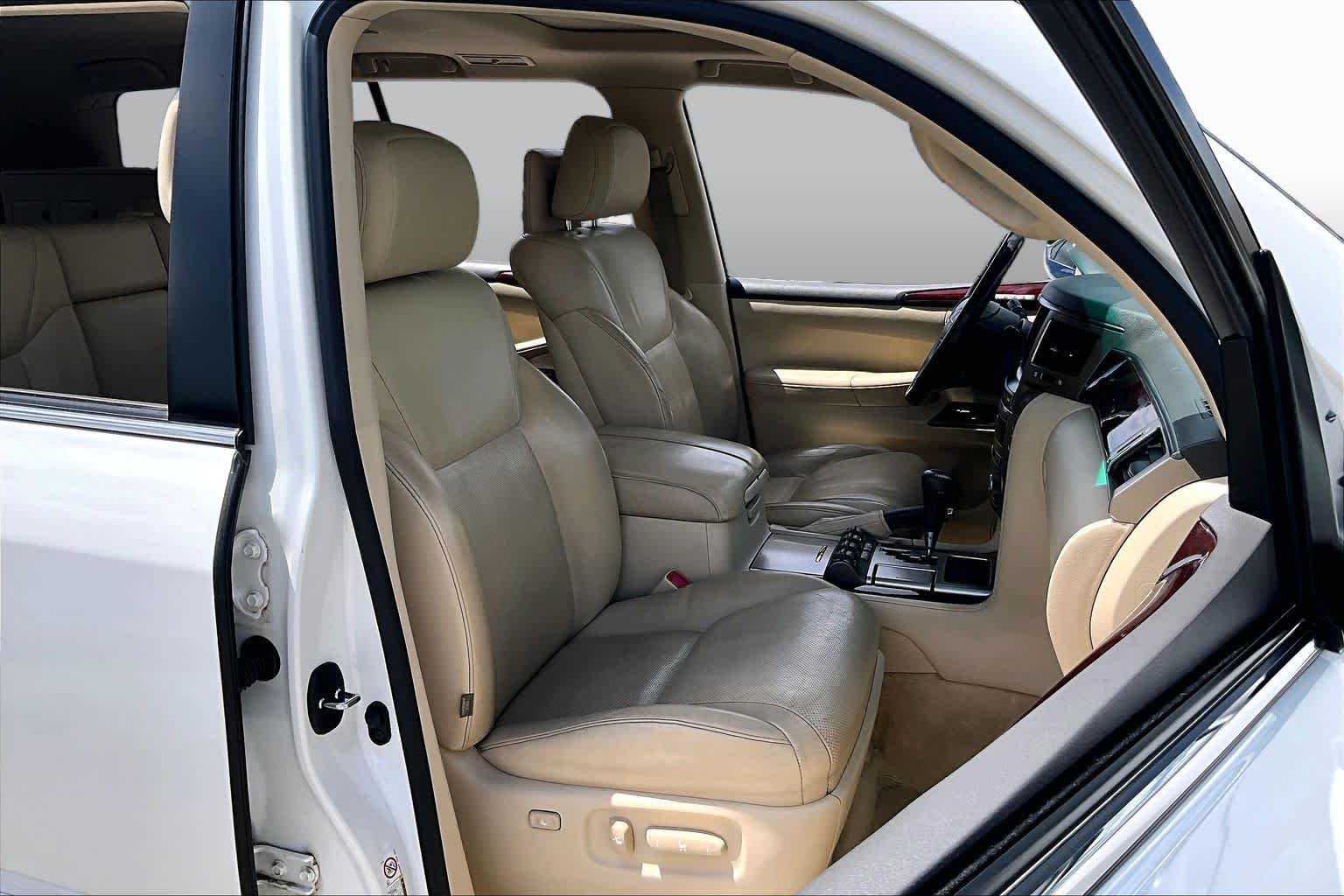 Used 2014 Starfire Pearl Lexus  image 8