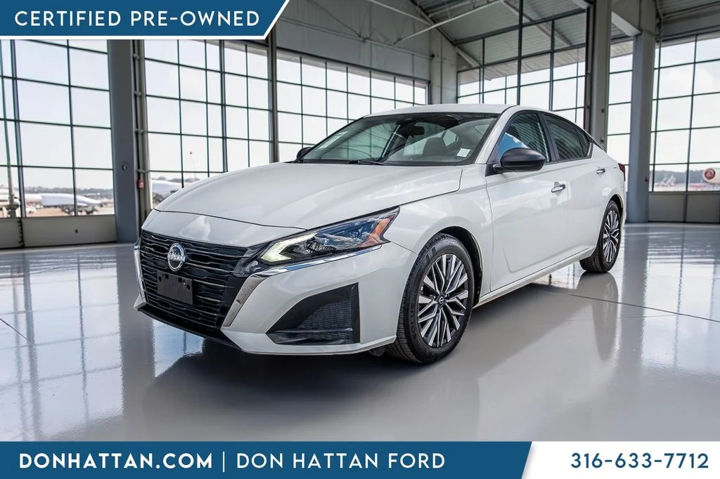 2025 Nissan Altima SV - Photo 27