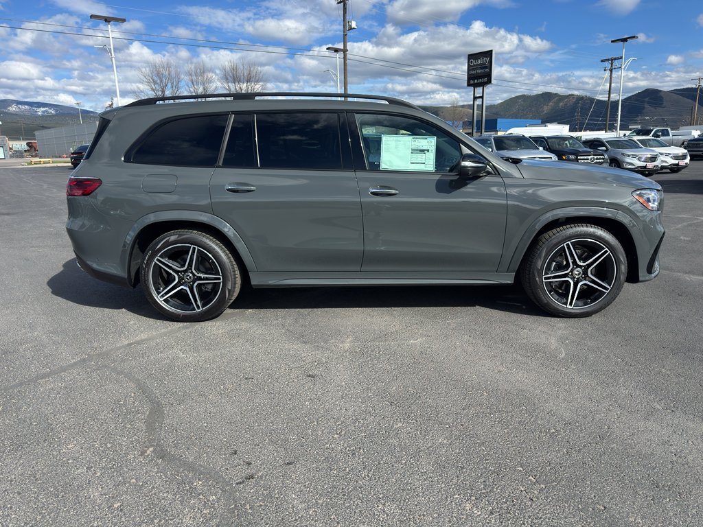 New 2026 MANUFAKTUR Silicon Grey Mercedes-Benz GLS 450 image 4