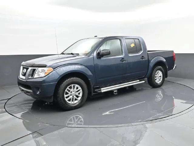 Used 2017 Arctic Blue Metallic Nissan SV image 2