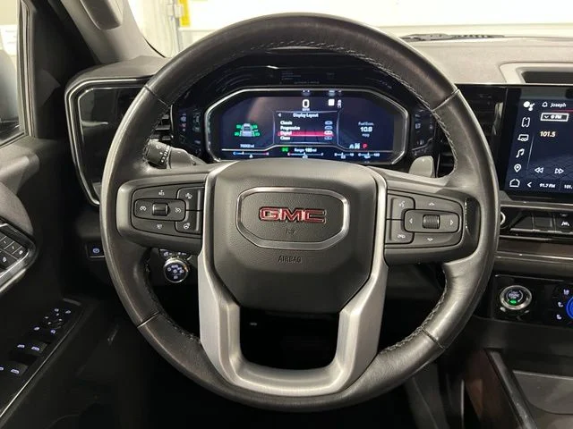 Used 2023 Blue GMC SLT image 9
