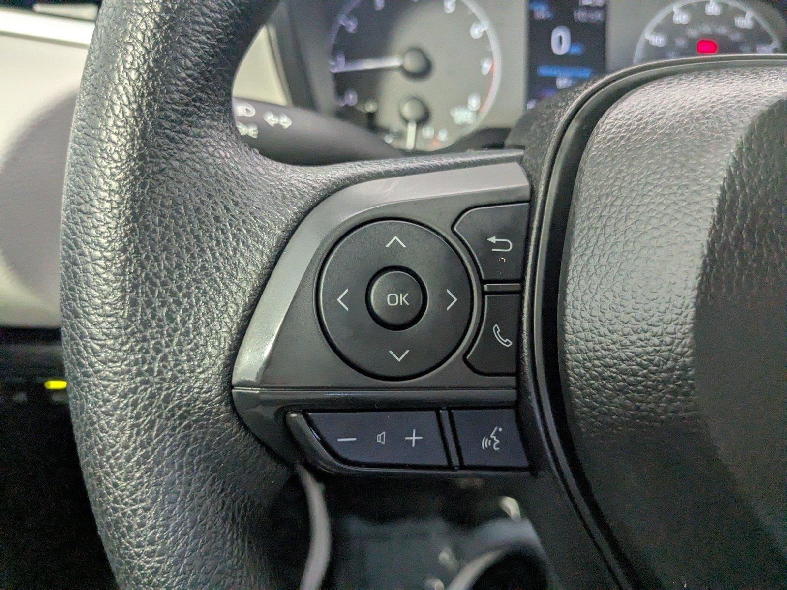 Used 2025 Ice Cap Toyota LE image 15