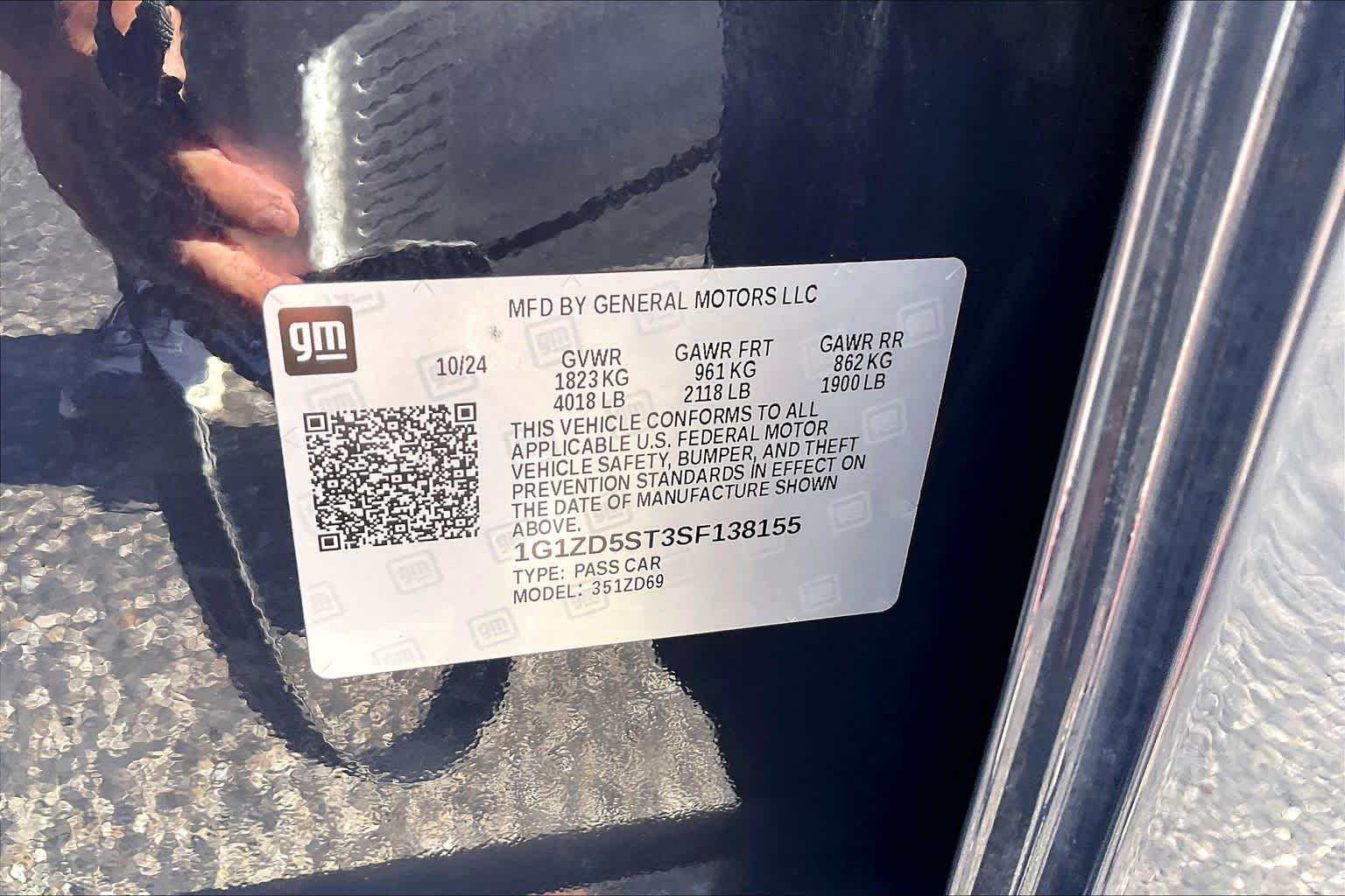 Used 2025 Night Chevrolet LT image 32