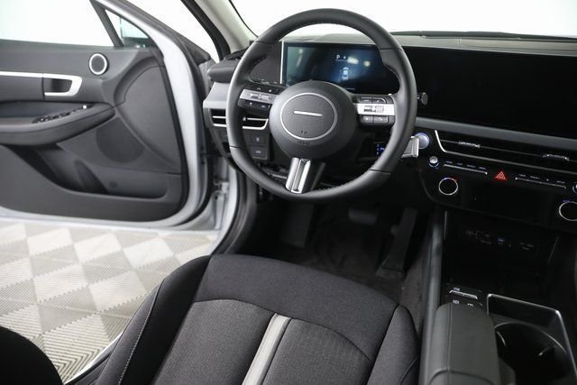 New 2026 Silver Hyundai SEL Sport image 20