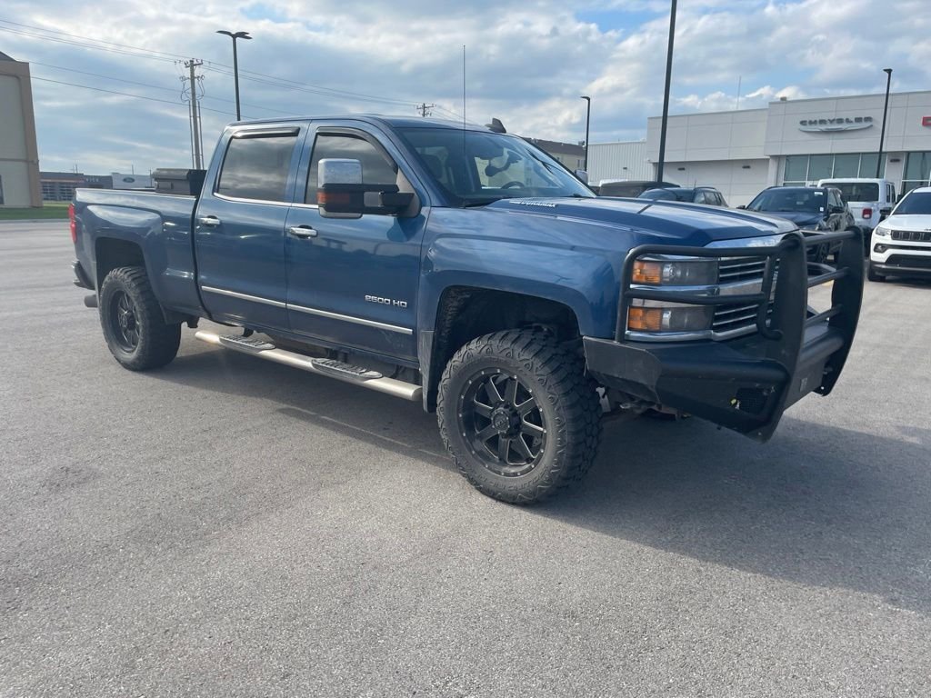 Used 2015 Blue Chevrolet LTZ image 7