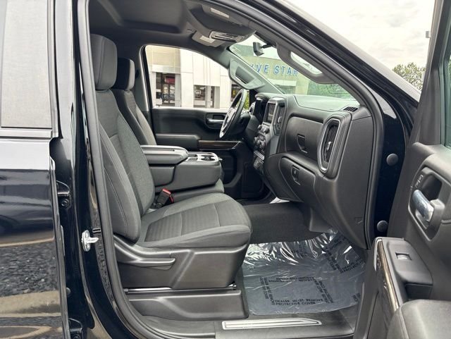 Used 2022 Black Chevrolet RST image 22