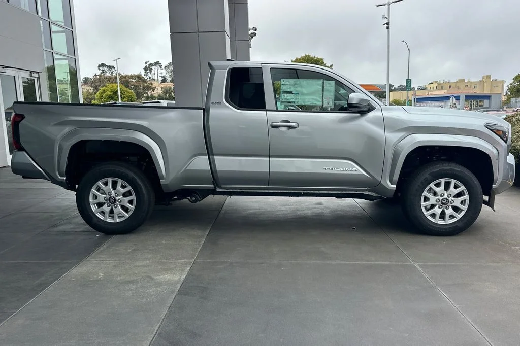 New 2026 Celestial Silver Metallic Toyota  SR5 image 3