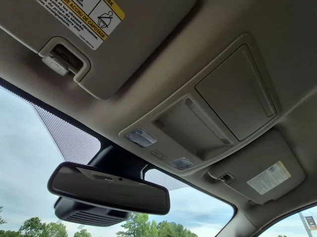 Used 2019 Gray Ford XLT image 28