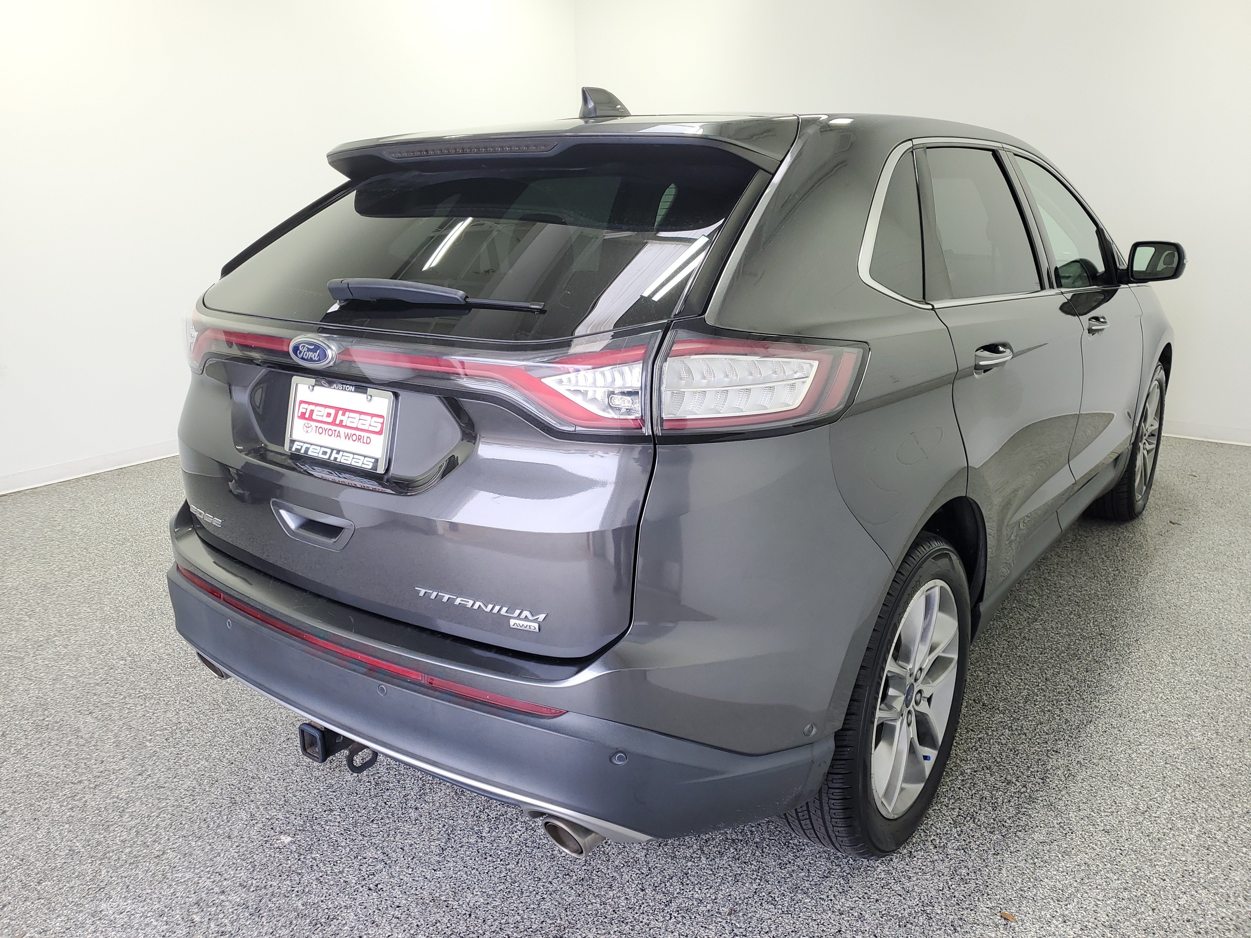 Used 2015 Magnetic Metallic Ford Titanium image 6