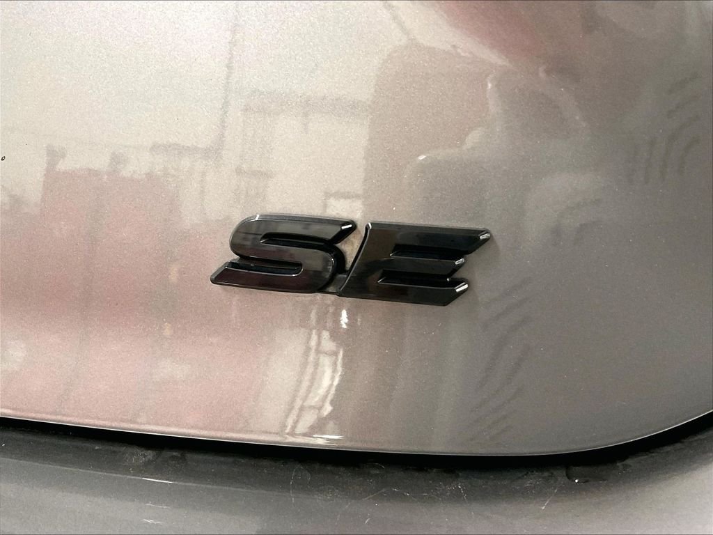 Used 2025 Gray Toyota SE image 11