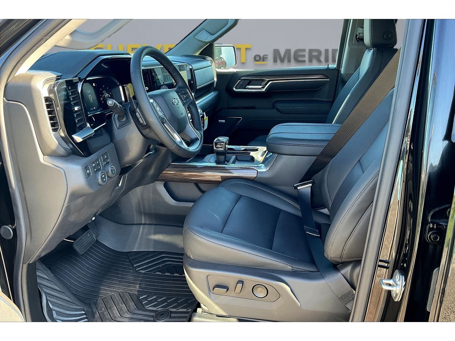 2026 Chevrolet Silverado 1500 LT Trail Boss - Photo 6
