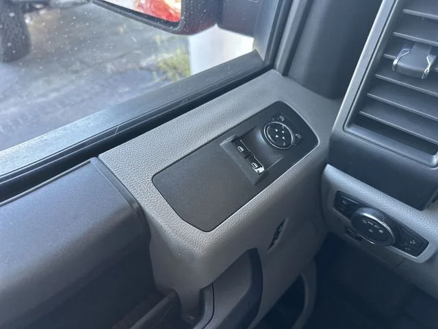 Used 2020 Red Ford XL image 13