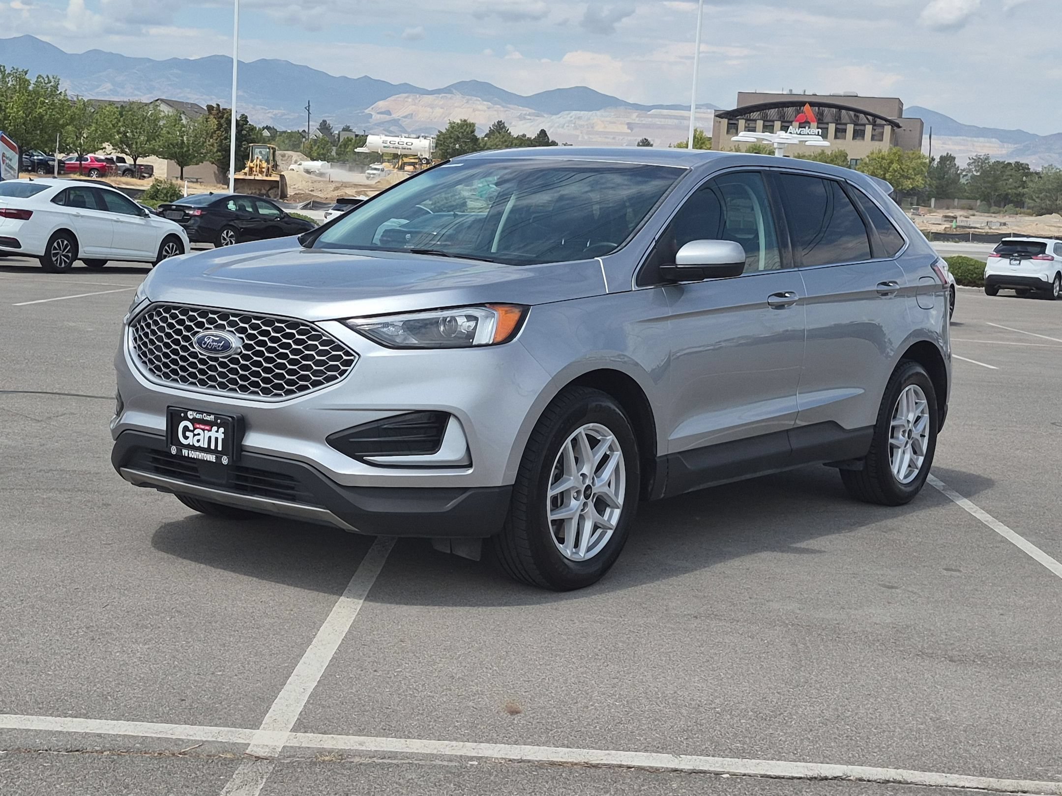 Used 2023 Iconic Silver Metallic Ford SEL image 8