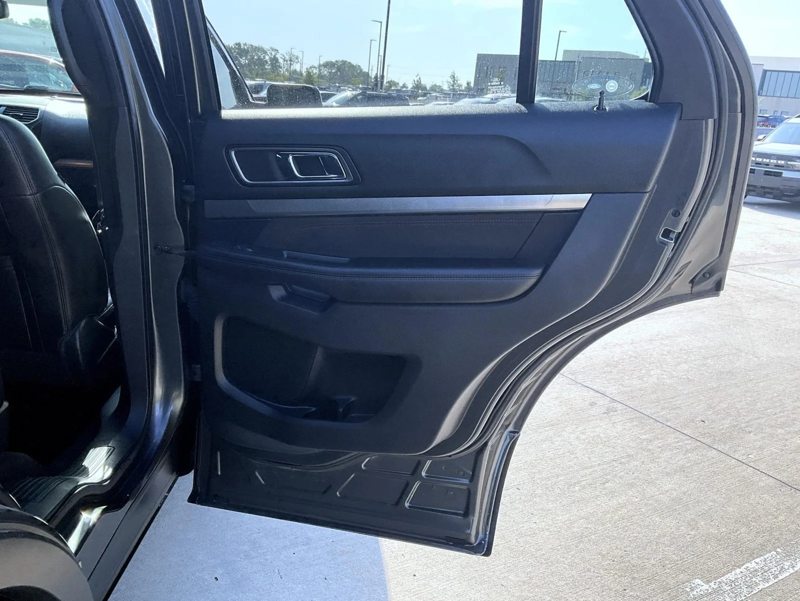 Used 2018 Gray Ford XLT image 23