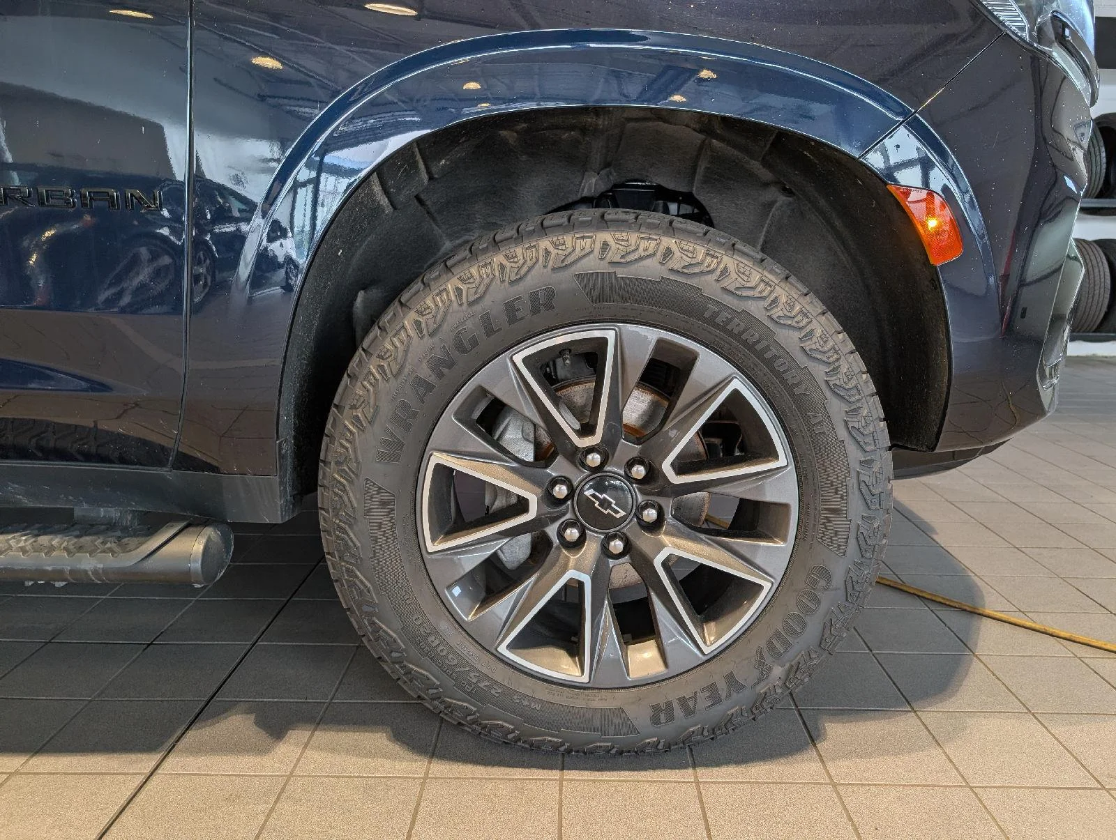 Used 2024 Midnight Blue Metallic Chevrolet Z71 image 14