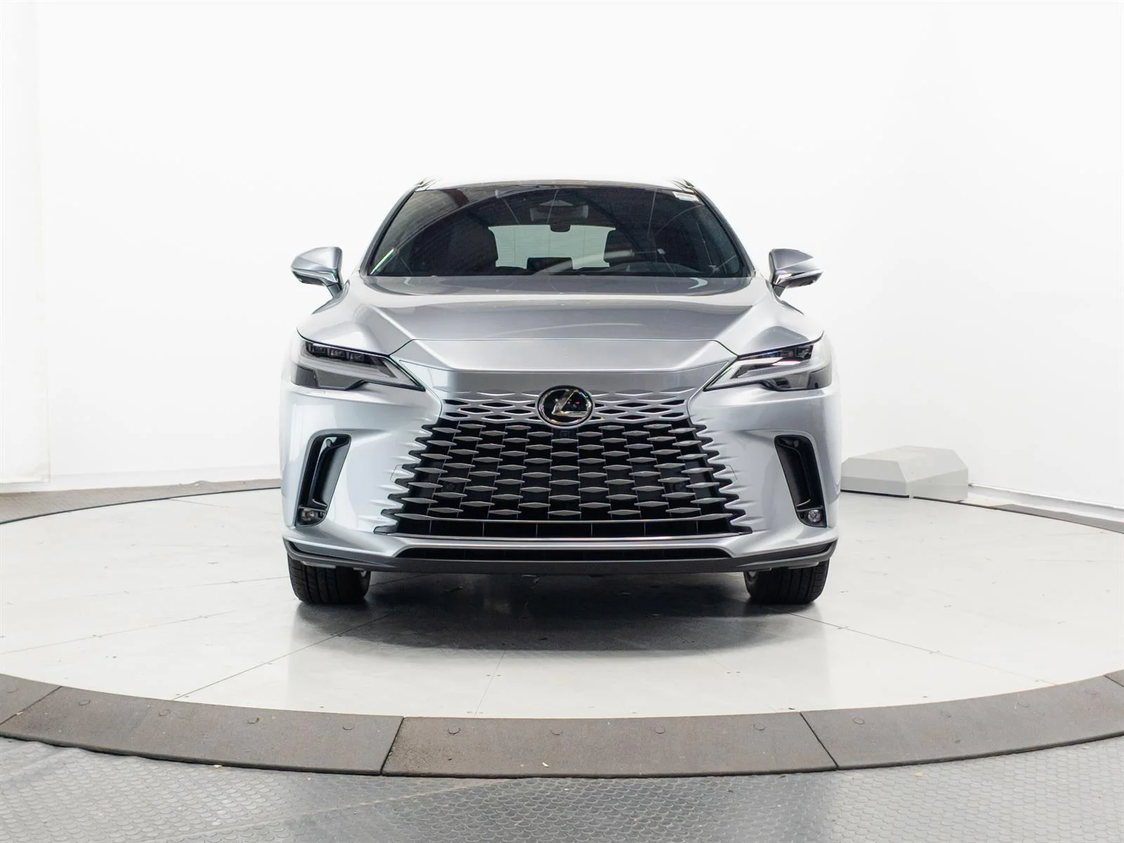 New 2026 Iridium (1l2) Lexus Luxury image 2