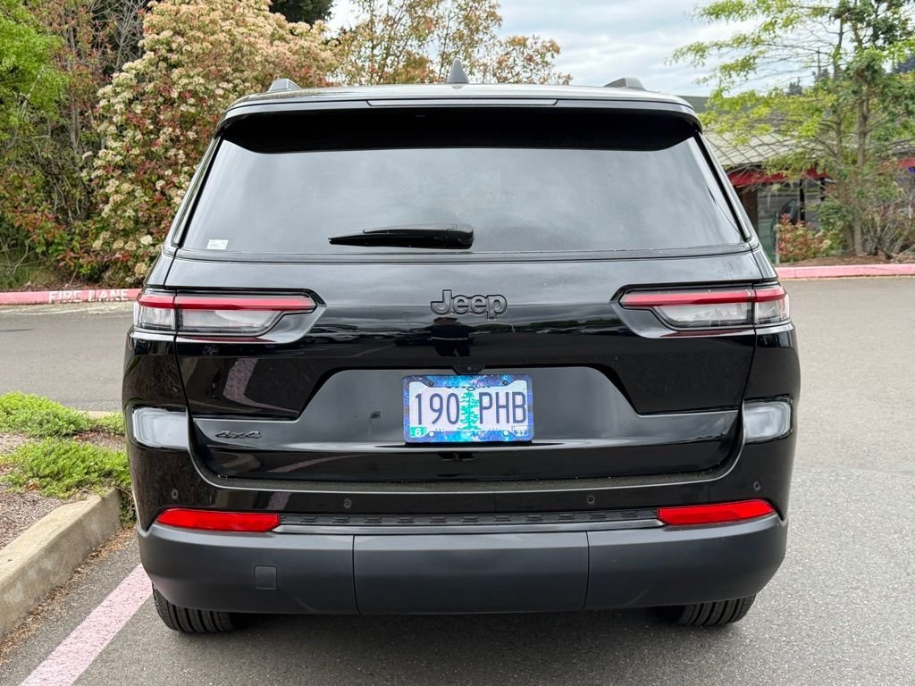 Used 2025 Black Jeep Altitude X image 6