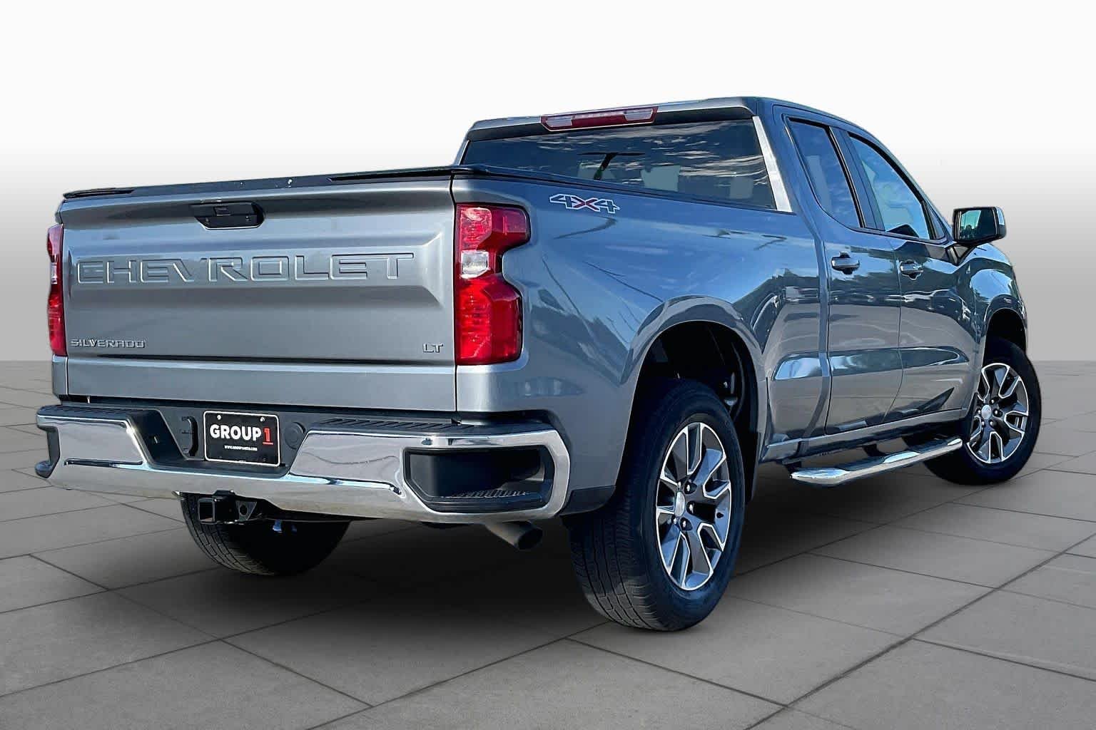Used 2022 Satin Steel Metallic Chevrolet LT image 13