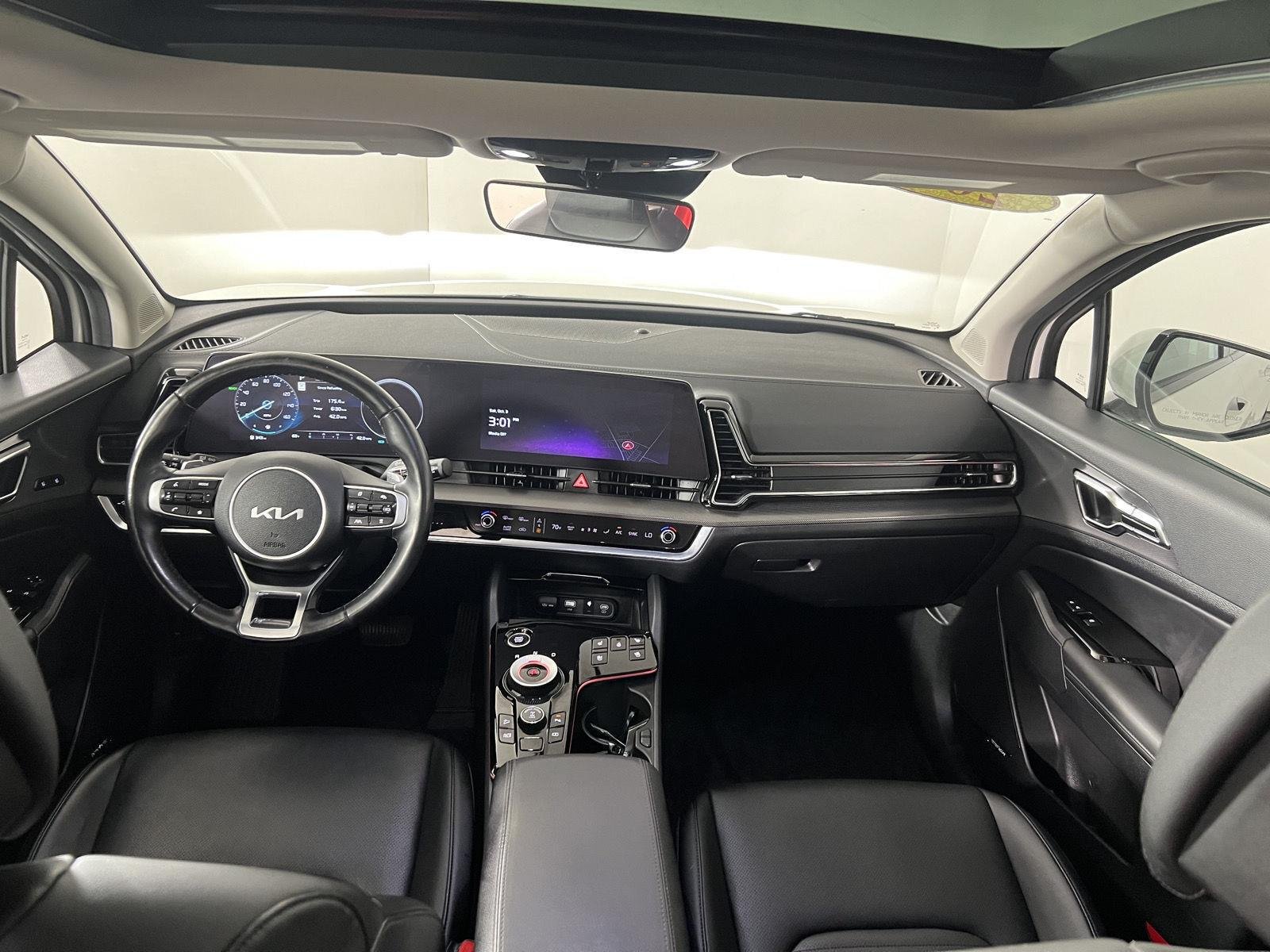 Used 2024 Snow White Pearl Kia SX-Prestige image 19